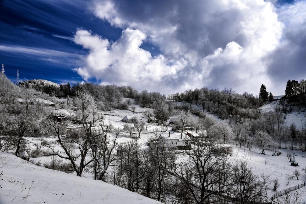Vila Anastasia Sacarimbu Buitenkant foto